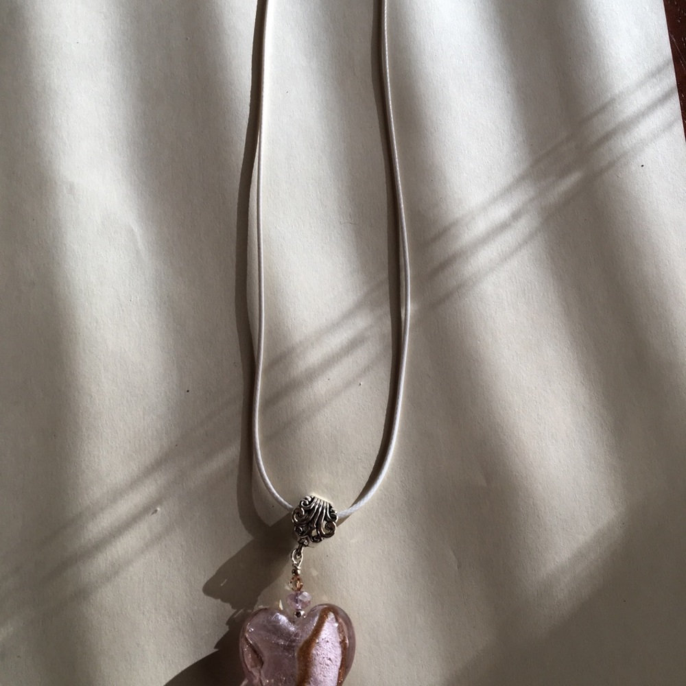 Glass heart pendant on white silk cord - Picture 5 of 8
